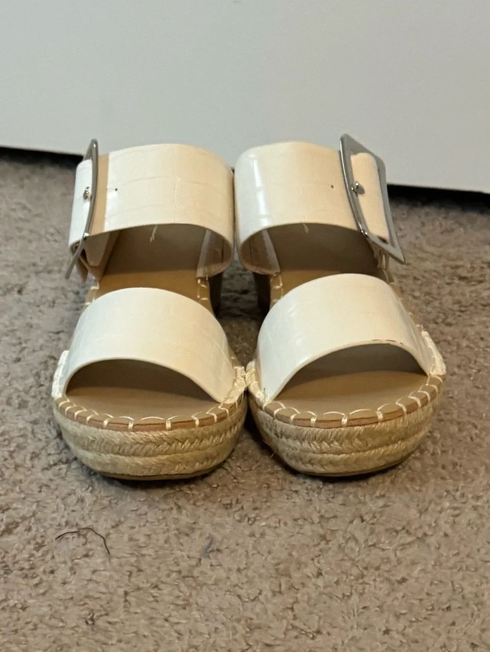 Cute Vintage Havana size 7 white croc embossed Robin slip on wedge sandals new